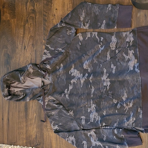 Gray Camo Hoodie/Sweatshirt - Picture 2 of 6